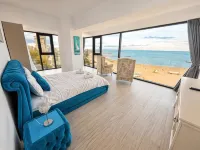 Maritimo Luxury ApartHotel