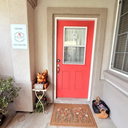 Entire Casita and Cal king bed, sofa bed and kitchen just minutes from Temecula.