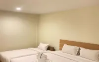 Naga Indo Inn Batam - Pensions