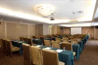 Justwin Grand Hotel