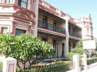The Lurline Randwick Hotels in Randwick