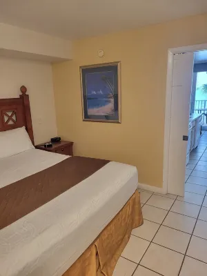 Spectacular Views, Breathtaking Oceanfront Condo&Pool, 4th FL, 2-Bath, Daytona
