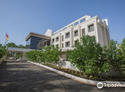 Hotel Three Leaves