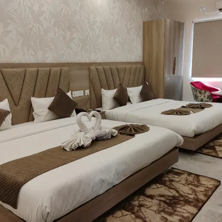 Aaditri Inn