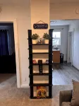 Hogwartz "House Ravenclaw" Themed 2-bd, 1-ba upstairs apartment.