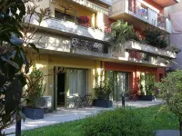 Donizetti Residence - Condos