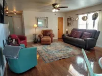 Rambler *pet friendly* garage private deck