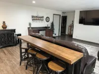 Spacious 4-bedroom house with AC, WiFi in NW Lincoln