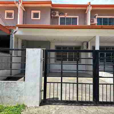 Macagawa Homestay Hotel Exterior
