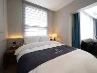 บลองค์ โรงแรม & รีสอร์ต
