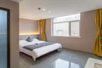 Red Hall Junyue Hotel (Jinlong Times Square) - 2 étoiles