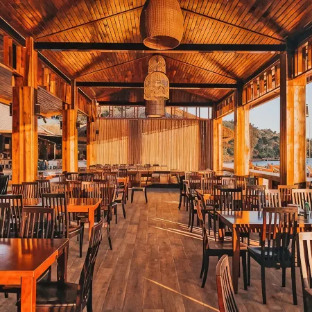 Phi Phi Andaman Beach Resort