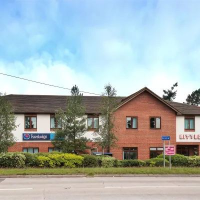 Travelodge Ringwood Hotel โรงแรมใกล้สนามบินบอร์นเม้าท์