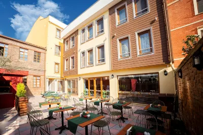 Set Özer Hotel Отели в г. 
