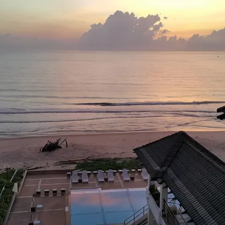Khanom Golden Beach Hotel
