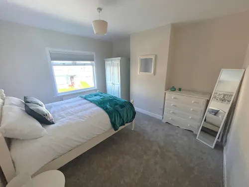 Stunning city centre 3 bedroom house - Queens Quarter Belfast - Bungalows