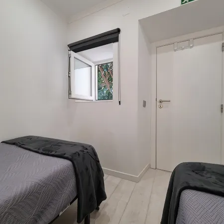 Small and lovelly villa, in the center of Peniche, in a quiet zone, for 5 persons