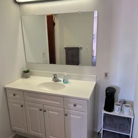 Unit 14 at Spinning Wheel Motel in Historic Fillmore