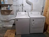 Charming 2-bedroom cottage with WiFi, AC in enjoyable Fort Madison - 무료 와이파이