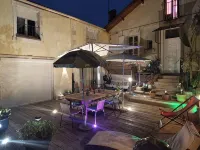 La Parenthèse Furnished apartment, Terrace, Garden. PKG Free Netfix BOx TV. -  Apartamentos vacacionales