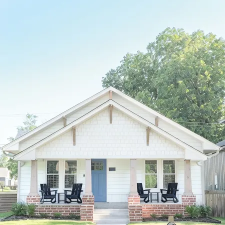 Charming Restored Craftsman-Walk to Dining-Shops- in Rose District