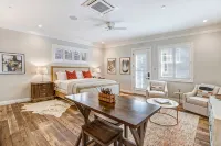 Sonoma Bungalow Studio Suite 6 is located just steps from Historic Sonoma Plaza
