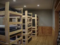 Large Groups - sleeps up to 24 -group ski rentals & lift tickets available Hotels in Beech Mountain