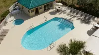 Hampton Inn St. Augustine Beach - Beach