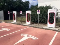 Novotel Bordeaux Merignac - Parkplatz