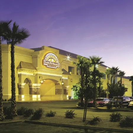 Santa Fe Station Hotel & Casino Отели рядом с достопримечательностью «Поле для диск-гольфа Mountain Crest Disc»