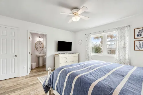 Gorgeous Oceanfront Home~Private Boardwalk and "Crow's Nest" with Amazing Views! - 4-Star