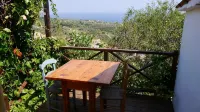 Little Yellow House With Beautiful Sea View - 3 stjerner