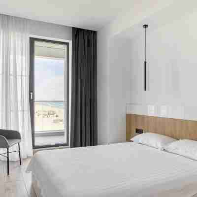 Sea View 2 bedroom Apartament located in Mamaia Nord Rooms