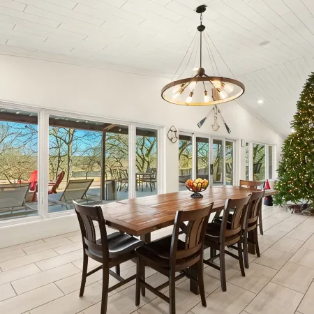 Where adventure meets relaxation-Lakeview Retreat