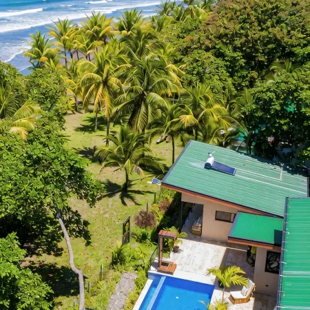 Beachfrontgem Perfect for Large Family Gatherings, Reunions, Book Now and Save