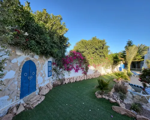 Villa AU JARDIN D'AGHIR, private pool, not overlooked, 300 m from the beach Hotels in Aghir
