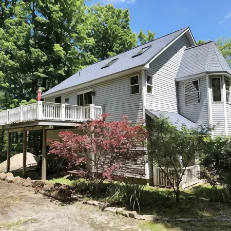 Charming 3 bed Pocono Mountain Getaway