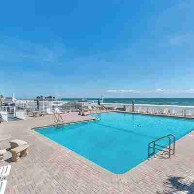 Direct Oceanfront Condo - Amazing View and Soothing Breeze Fitness & Recreational Facilities