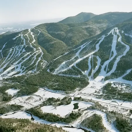 Attitash Mountain Resort Condo- 3 Floors, Sleeps 12- Story Land, Ski, Shop, Golf