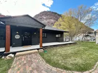 Relax and Unwind. Location! Location! Location!Family-friendly. Outdoor space. - 3 stjerner