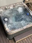 Venus Studio: Hottub, King Bed, Kayak, Bikes, SUP,