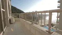 Beautifully Decorated Apartment! Maulf Hill - Ocean View! 150m2 - بيت ضيافة