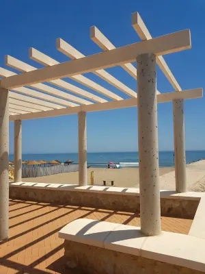 Front Sea View Apartment - Ocean View