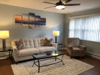 Tis' Time Getaway. Just a few blocks from beautiful Lake Erie! Hotéis em Conneaut