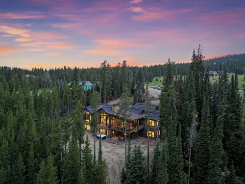 Big Sky Summit - Hot Tub, Fireplace & Ski Access