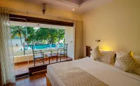 Fragrant Nature Backwater Resort & Ayurveda Spa - balcony