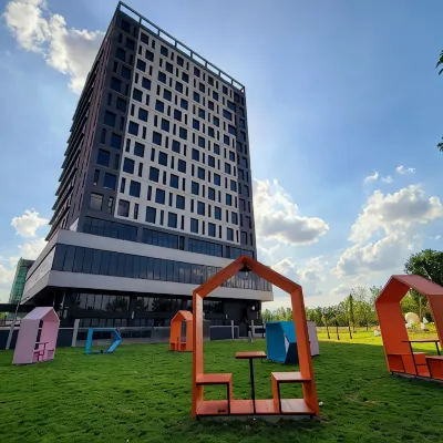 TC Hotel Binh Duong New City Hoteles cerca de Thien Hau Temple 2
