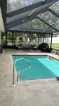 Spacious Family friendly home across from Lake Jackson, near downtown Sebring. - Kolam Renang