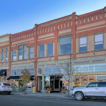 Historic comfy loft in the heart of Salida! View calendar Отели в г. Салида