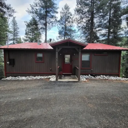 Mountain retreat with a beautiful veiw.
